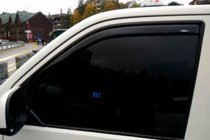 Volkswagen T5 Caravelle 2004–2010 Okenní deflektory vkládací (2 ks, HIC) fotografie 1