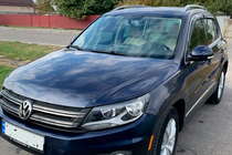 Volkswagen Tiguan 2007–2016 Okenní deflektory s chromovou lištou (4 ks, HIC) fotografie 1