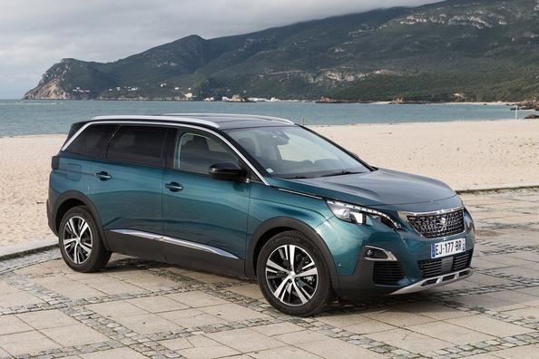 Test crossoveru Peugeot 5008 druhé generace