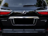 Lexus LX570/450d 2008–2022 Zadní držák SPZ s LED (2007-2023) fotografie 3