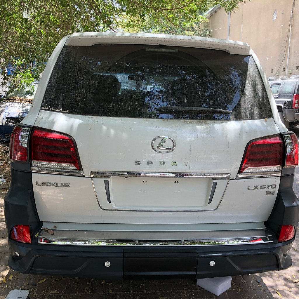 Jak provést facelift na Lexus LX570