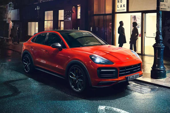 Recenze kupé Porsche Cayenne Coupe