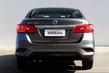 Recenze modernizovaného sedanu Nissan Sentra fotografie 11
