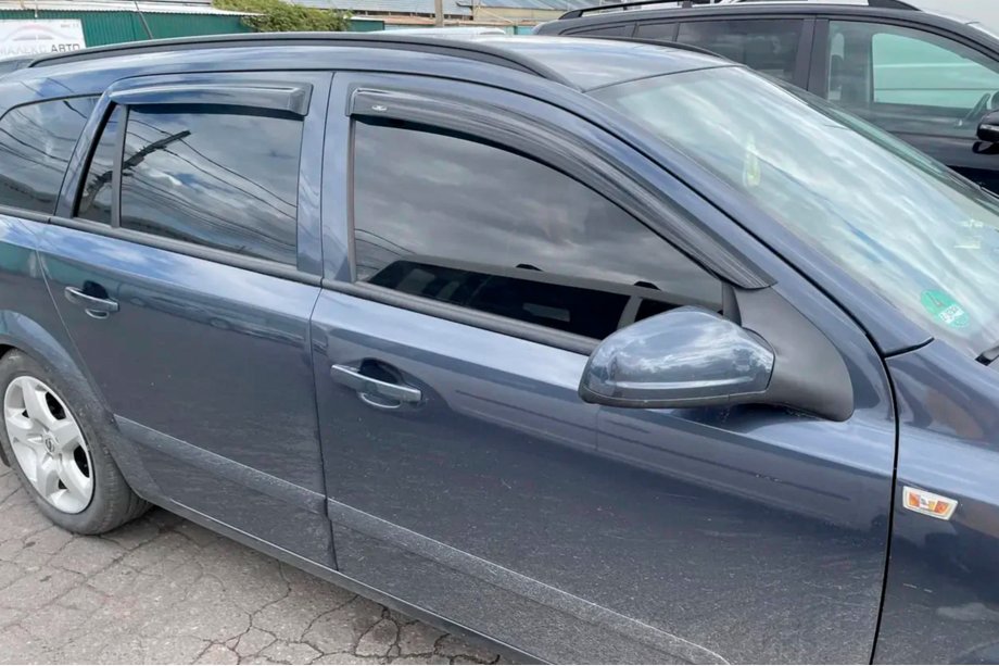 Opel Astra H 2004–2013 Okenní deflektory WG (4 ks, HIC) Image