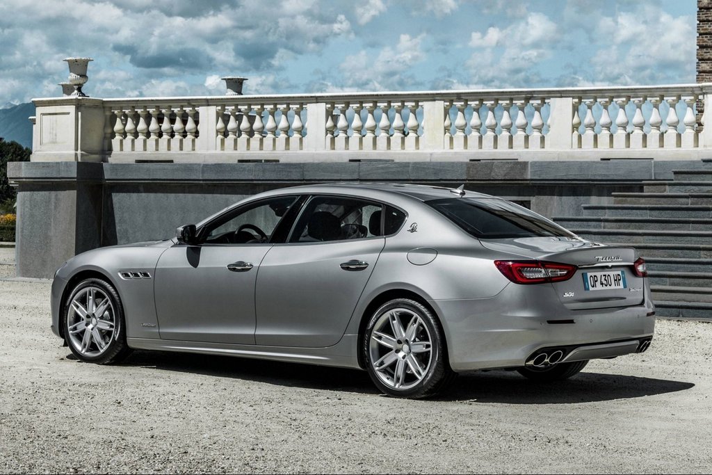 Prestižní sedan Maserati Quattroporte