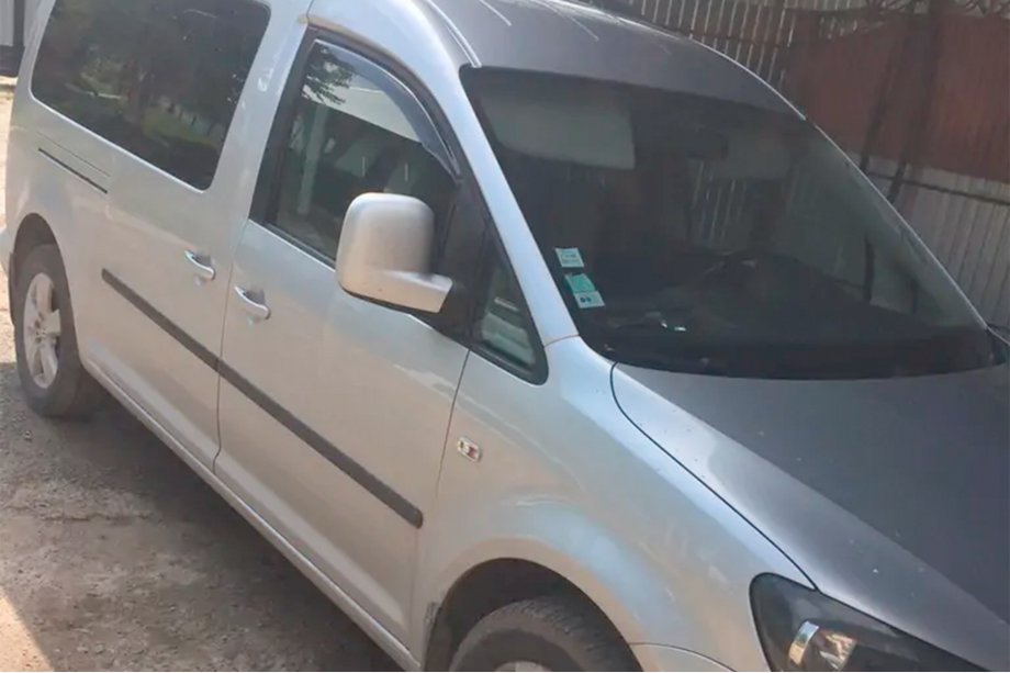 Volkswagen Caddy 2010–2015 Okenní deflektory vkládací (2 ks, HIC) Fotografie 5