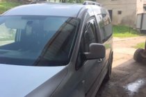 Volkswagen Caddy 2015–2020 Okenní deflektory vkládací (2 ks, HIC) fotografie 9