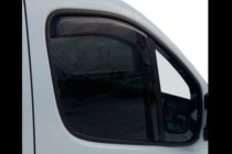 Nissan Primastar 2002–2014 Okenní deflektory vkládací (2 ks, HIC) fotografie 6