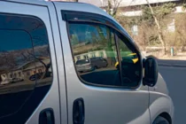 Nissan Primastar 2002–2014 Ofuky oken (2 ks, HIC) fotografie 1