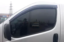 Nissan Primastar 2002–2014 Ofuky oken (2 ks, HIC) fotografie 11