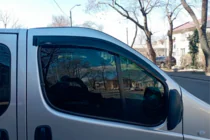 Nissan Primastar 2002–2014 Ofuky oken (2 ks, HIC) fotografie 2