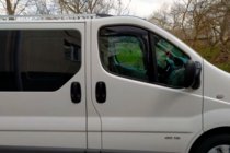 Renault Trafic 2001–2015 Okenní deflektory vkládací (2 ks, HIC) fotografie 2