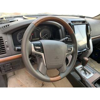 Volant kompletní (světlé dřevo) Toyota Land Cruiser 200 2007–2021 fotografie 3