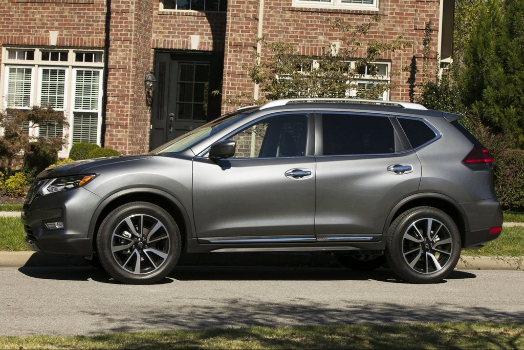 Druhá generace crossoveru Nissan Rogue