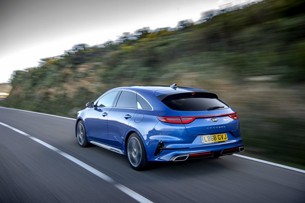 Seznámení s kombi Kia ProCeed