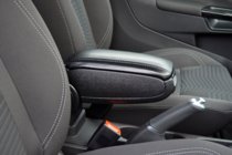 Renault Duster 2018–2024 Loketní opěrka do držáku nápojů fotografie 2