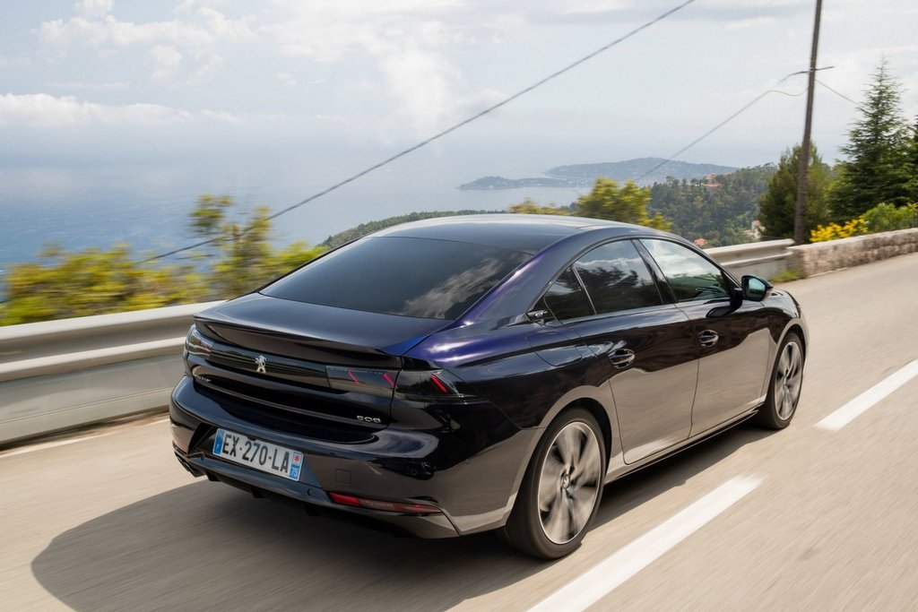 Prémiový fastback Peugeot 508
