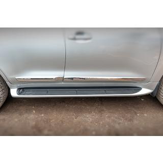 Boční nášlapy s LED osvětlením (design 2015-2020) Toyota Land Cruiser 200 2007–2021 fotografie 3