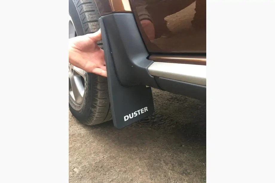 Renault Duster 2008–2017 Prémiové přední lapače nečistot (2 ks) Fotografie 5