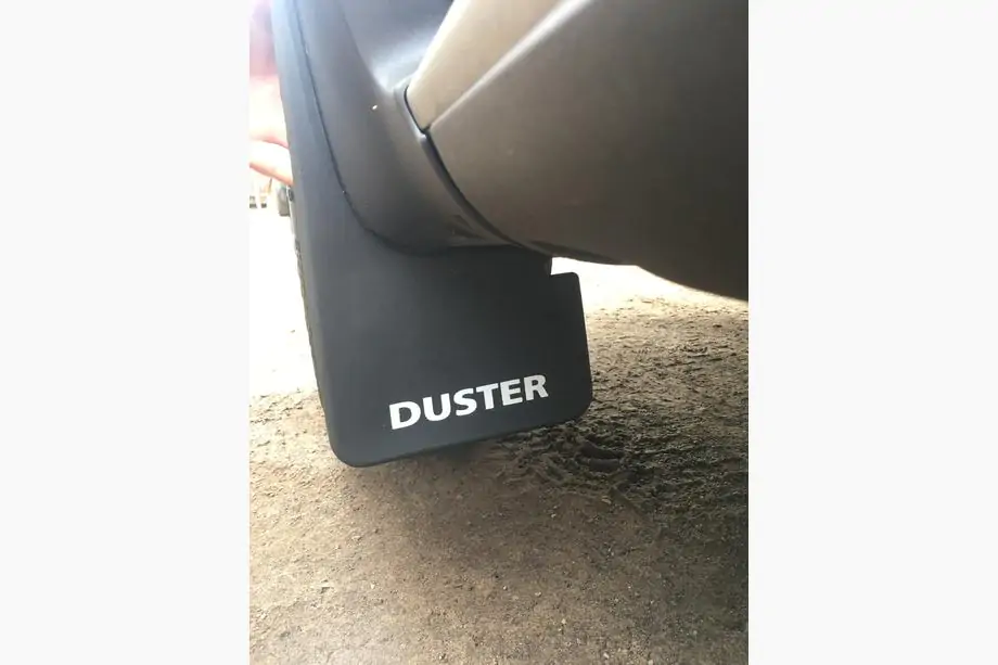 Renault Duster 2008–2017 Prémiové přední lapače nečistot (2 ks) Fotografie 1
