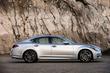 Recenze sedanu vyšší střední třídy Infiniti Q70 fotografie 2