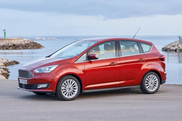 Pětimístný Ford C-Max