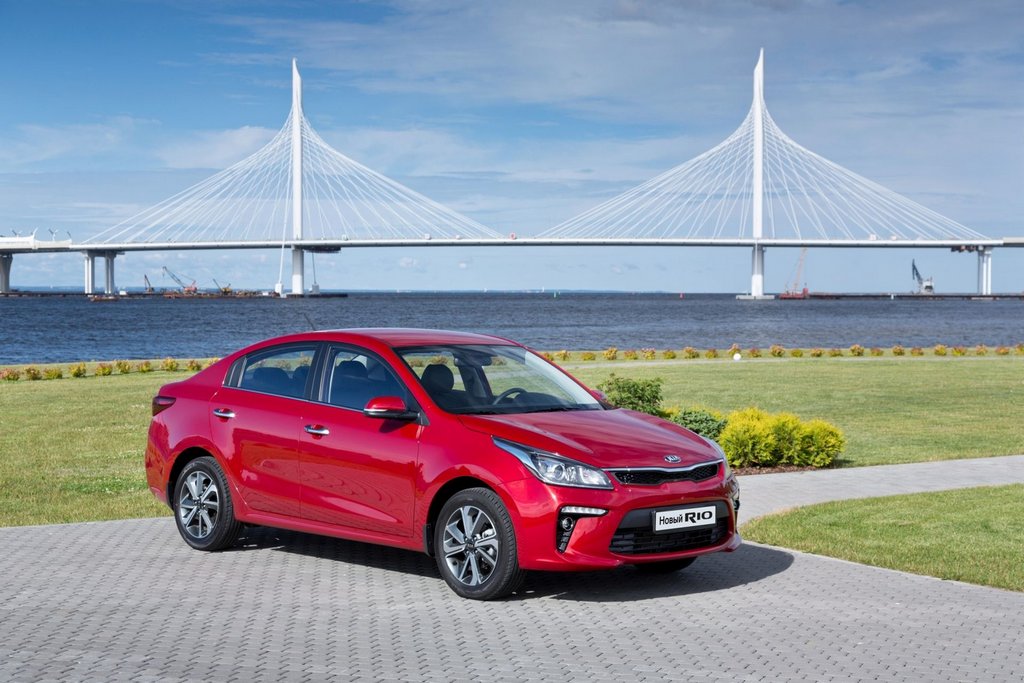 Recenze sedanu KIA Rio čtvrté generace
