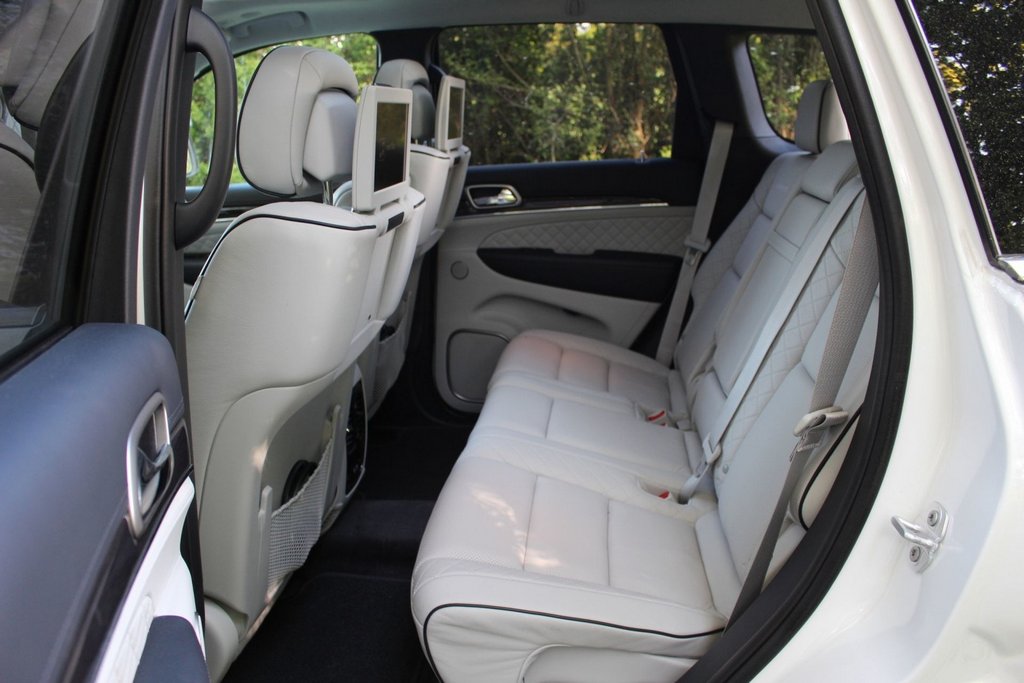 Recenze nové generace SUV Jeep Grand Cherokee