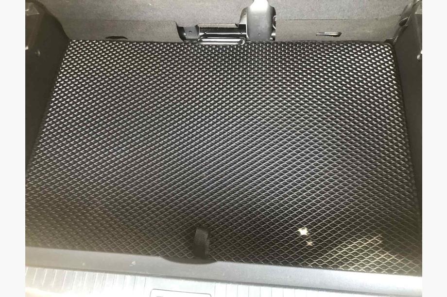 Renault Captur 2013–2019 EVA koberec do kufru pro spodní patro (černý) Image