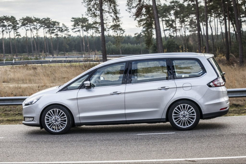 Recenze sedmimístného minivanu Ford Galaxy