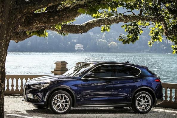 Recenze kompaktního crossoveru Alfa Romeo Stelvio