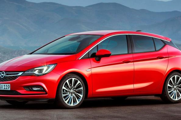 Recenze pětidveřového hatchbacku Opel Astra K