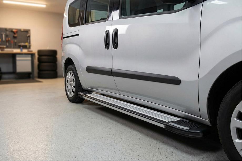 Fiat Doblo II 2010–2022 Boční nášlapy Rainbow (2 ks, hliník) Image