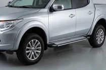 Mitsubishi L200 2006–2015 Boční nášlapy Rainbow (2 ks, hliník) fotografie 1