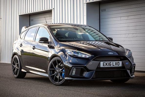 Recenze nabité verze hatchbacku Ford Focus RS