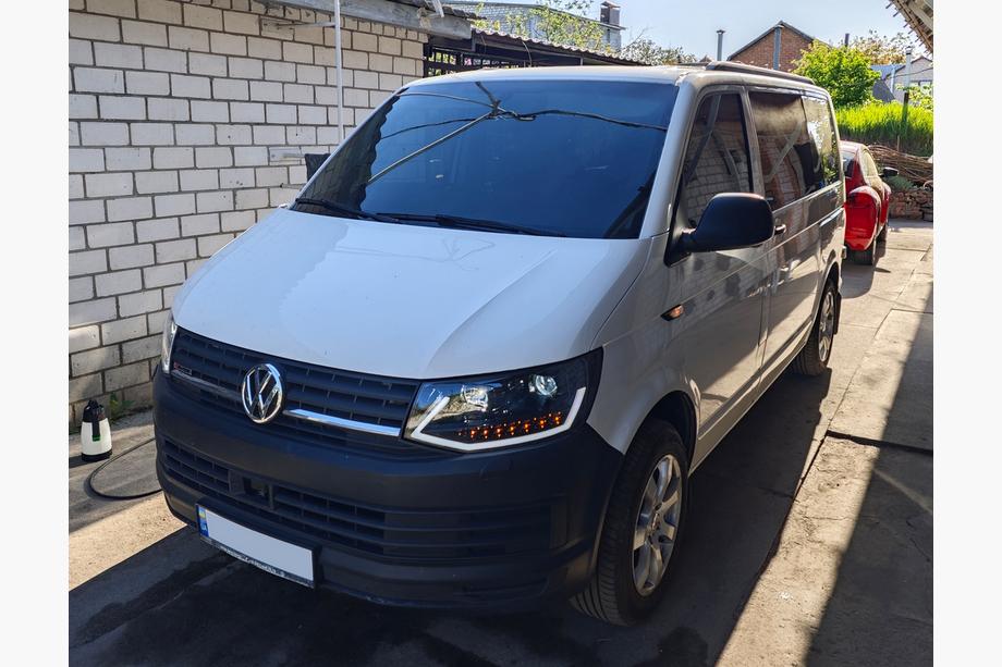 Volkswagen T6 2015–2024 Přední světlomety s LED světly, černé (2015-2019, 2 ks) Image
