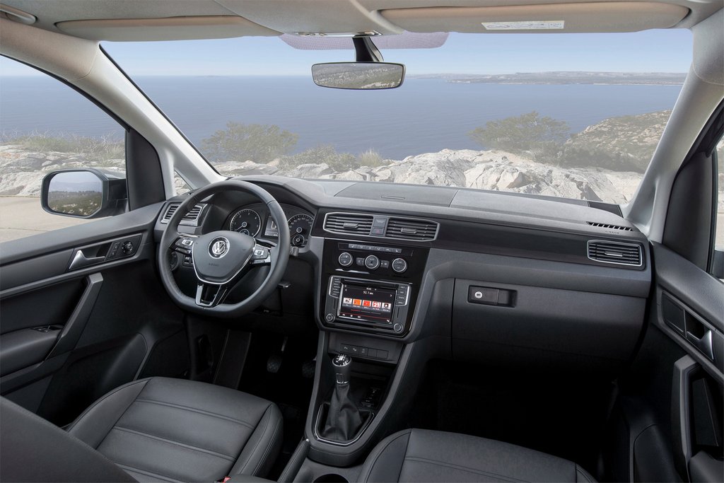 Recenze kompaktního MPV Volkswagen Caddy čtvrté generace
