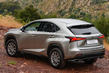 Prémiový kompaktní crossover Lexus NX fotografie 4