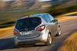Recenze kompaktního minivanu Opel Meriva B fotografie 11