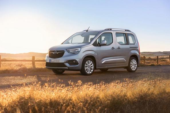 Recenze kompaktní dodávky Opel Combo Life