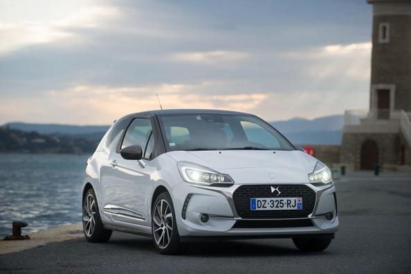 Třídveřový kompaktní hatchback Citroen DS3