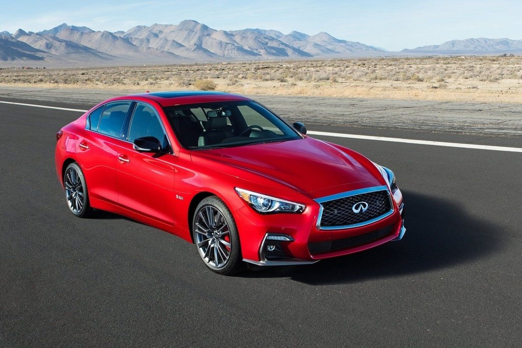 Modernizovaná verze prémiového sedanu Infiniti Q50