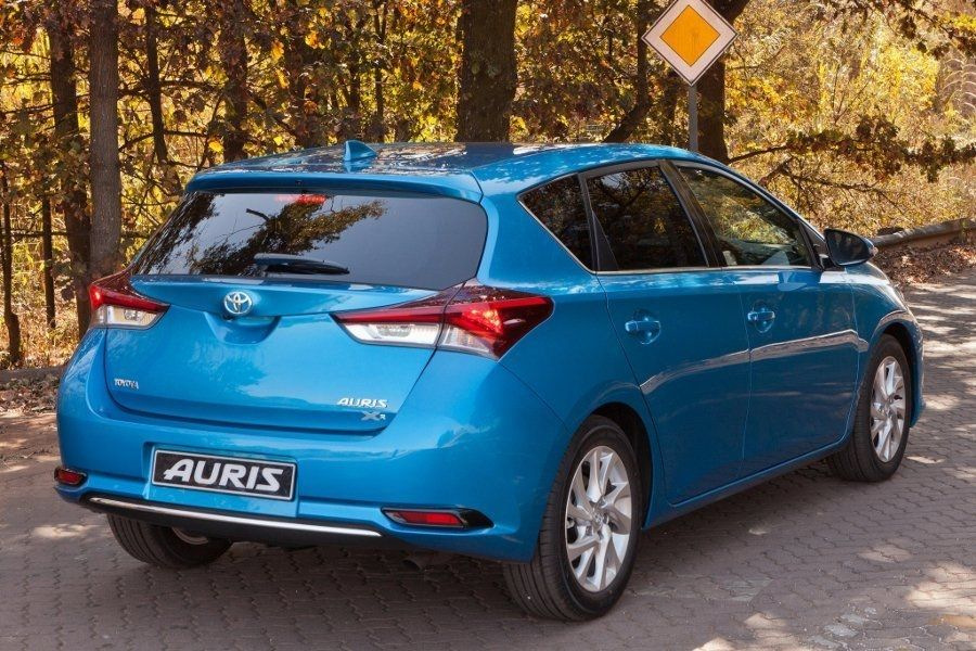 Recenze pětidveřového hatchbacku Toyota Auris
