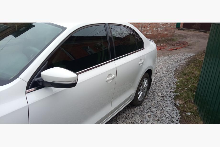 Volkswagen Jetta 2011–2018 Spodní okenní lišty (6 ks, nerez) OmsaLine - černý chrom Fotografie 6