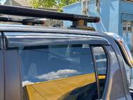Toyota Hilux 2015– Okenní ofuky s chromovanou lištou (4 ks, Niken) fotografie 9