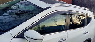Nissan X-trail T32/Rogue 2014–2021 Ofuky oken s chromovou lištou (4 ks, Niken) fotografie 6