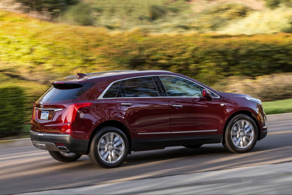 Luxusní středně velký crossover Cadillac XT5