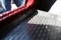 Renault Duster 2008–2017 Gumová vana do kufru (Novline) crossover (2WD) fotografie 2