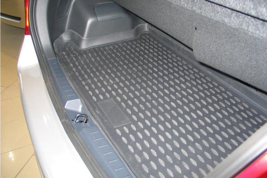 Toyota Yaris 2006–2011 Gumová vana do kufru (Novline) HB Fotografie 3