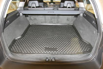 Volvo XC70 2007–2013 Gumová vana do kufru (Novline) fotografie 2